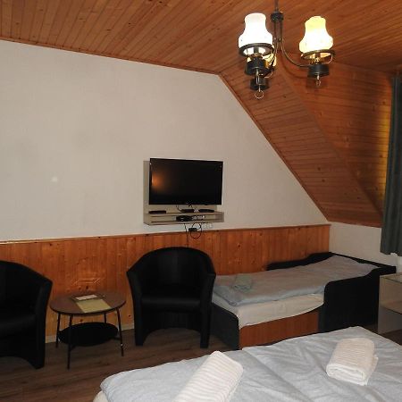 Matraszentimre Panzio Hotel ภายนอก รูปภาพ