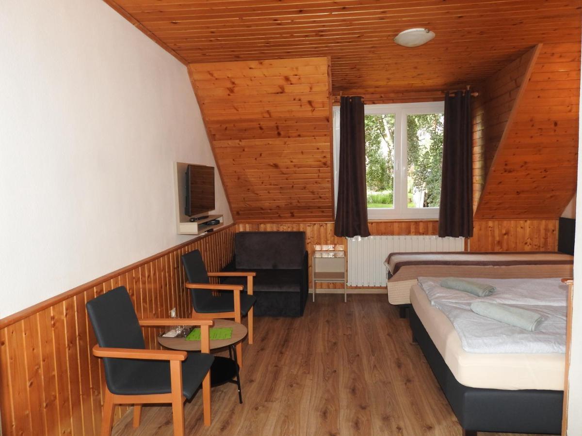 Matraszentimre Panzio Hotel ภายนอก รูปภาพ