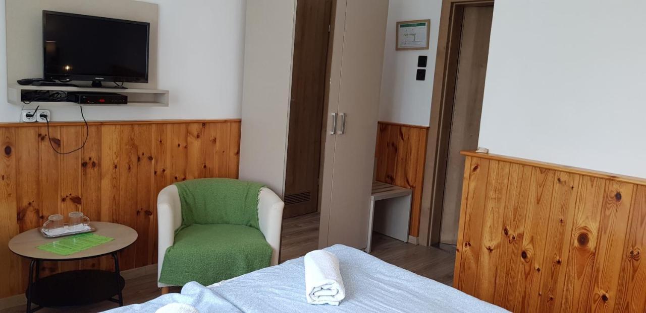 Matraszentimre Panzio Hotel ภายนอก รูปภาพ